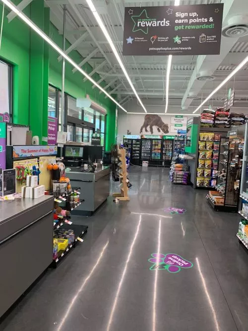 I cannot say enough good things about Pet Supplies Plus in The Heights